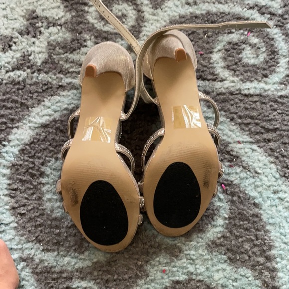 Heels - Picture 3 of 6